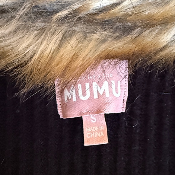 Black Long Cardigan with Faux Fur Collar - Picture 3 of 4